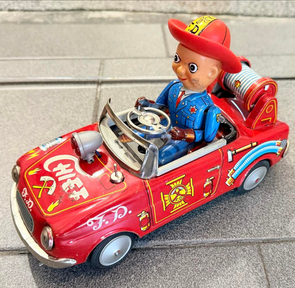 Vintage blikken Bandai brandweerauto met chauffeur Japan !, Ophalen of Verzenden