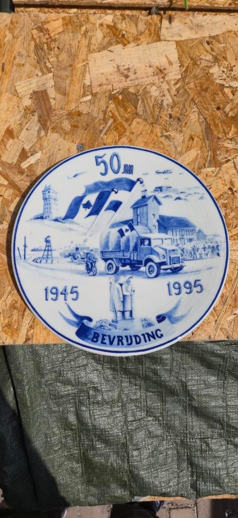 Ijmuiden 50 jaar bevrijding bord delfts blauw, Antiek en Kunst, Ophalen of Verzenden