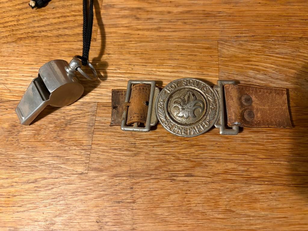 Vintage Riemgesp en fluitje Padvinderij scouting boy scouts, Ophalen of Verzenden, Zo goed als nieuw, Overige typen