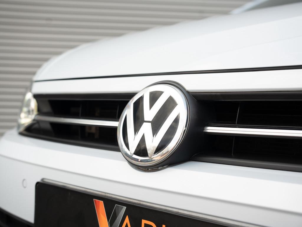 Volkswagen Polo 1.0 TSI Highline Pano Beats Camera Keyless V, Auto's, Volkswagen, Adaptive Cruise Control, Stof, Gebruikt, Zwart