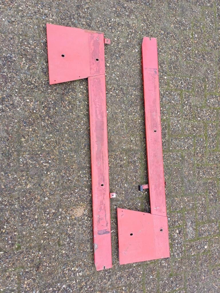 Setje zéér nette zijschilden Ihc, Ophalen, Zo goed als nieuw, IJzer