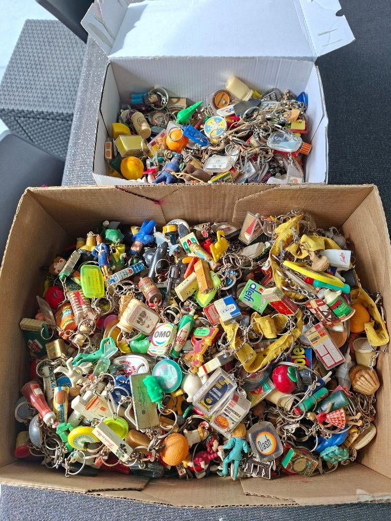 2 dozen met sleutelhangers, Ophalen of Verzenden, Nieuw
