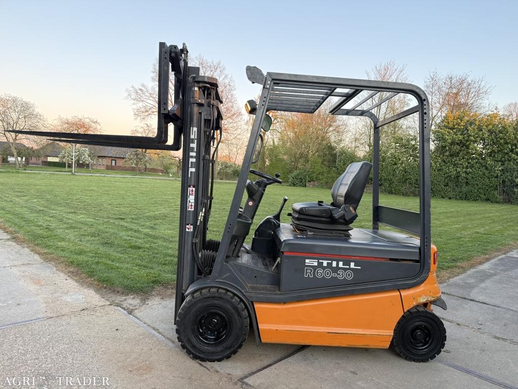 Still 3 tonner elektrisch 3-delig freelift Sideshift 4e vent, Info@vanbeurdenheftrucks.nl, Still, Heftruck, Ophalen of Verzenden