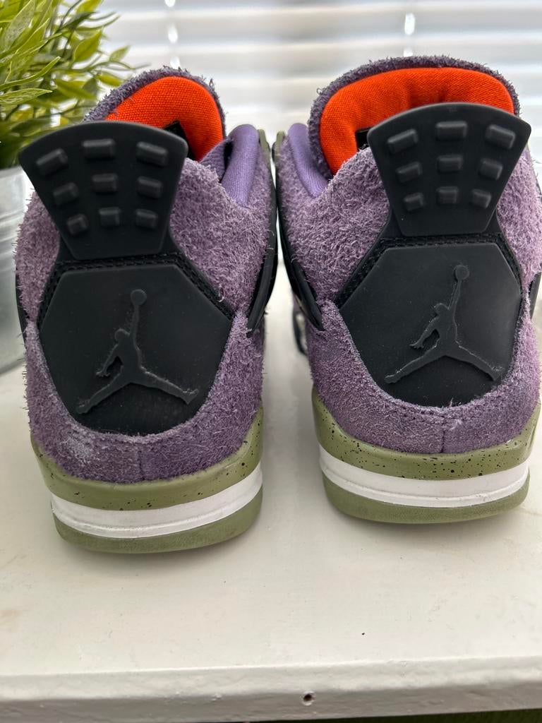 Paarse Jordan sneakers maat 36, Kleding | Dames, Schoenen, Ophalen of Verzenden, Gedragen, Overige kleuren, Sneakers of Gympen