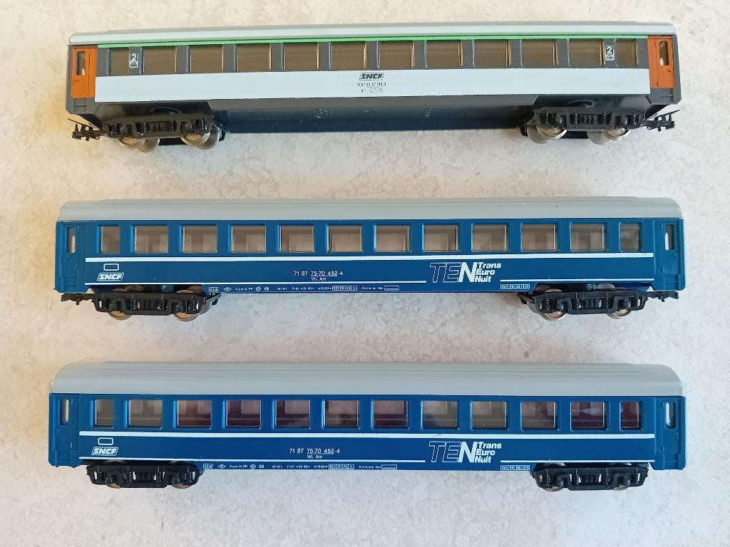 H0#481 Fobbie rijtuigen 4110 4113, TEN, SNCF, in doos., Ophalen of Verzenden, Gelijkstroom, Wagon, Piko