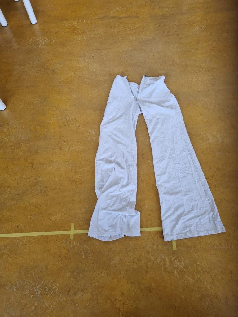 Lichte broek, Ophalen