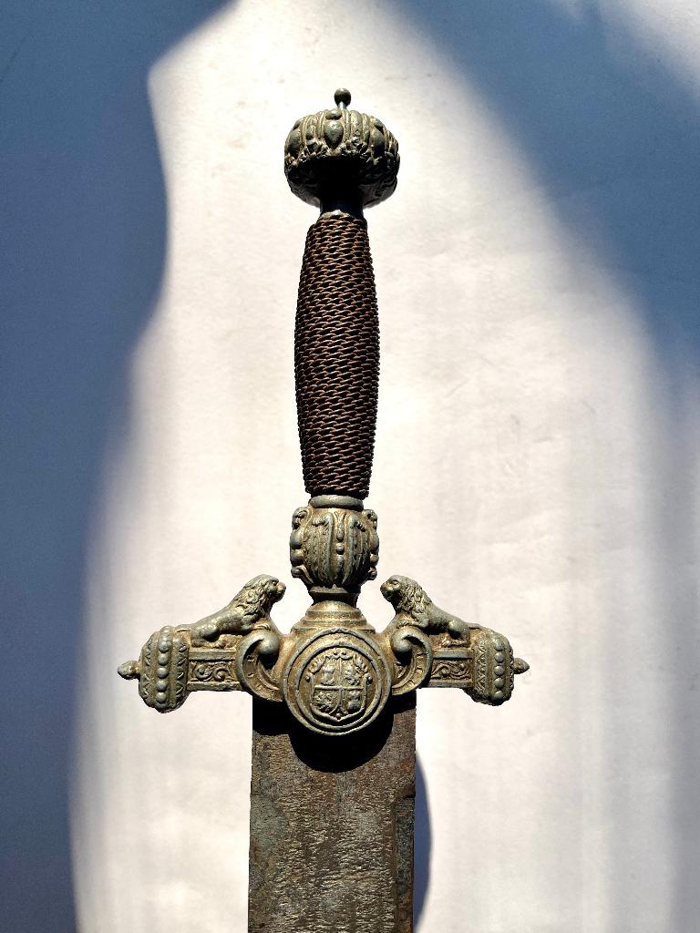 Toledo Zwaard 19e eeuw verguld Toledo Dagger 19th Century, Ophalen of Verzenden