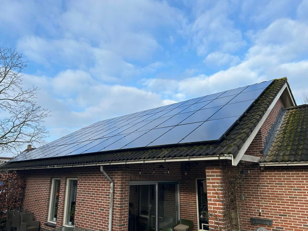 48 Zonnepanelen JA Solar 280 Wp met SolarEdge omvormer, Ophalen, Gebruikt, Compleet systeem, 200 wattpiek of meer