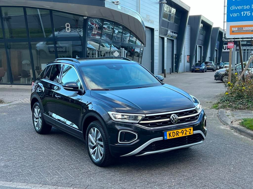 Volkswagen T-ROC 1.5 TSI Style DSG-7 LED NAVI!, Stof, 1498 cc, 4 cilinders, 150 pk