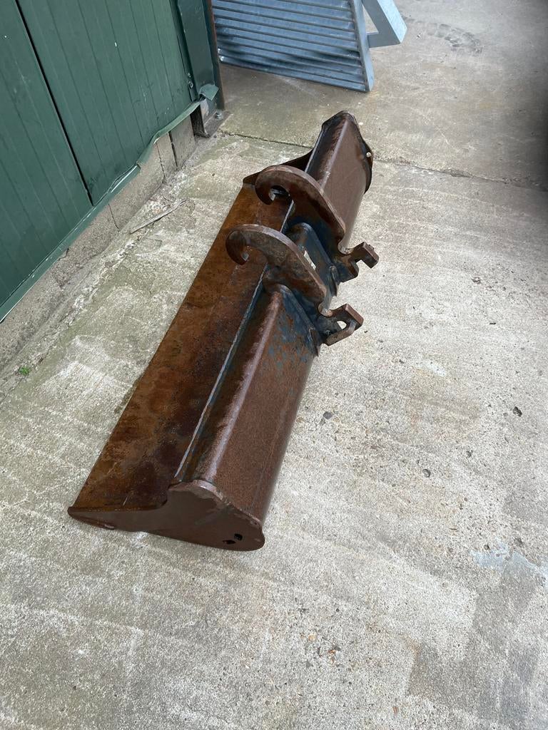 Cw05 kraanbak breede bak slotenbak graafmachine, Ophalen, Zo goed als nieuw