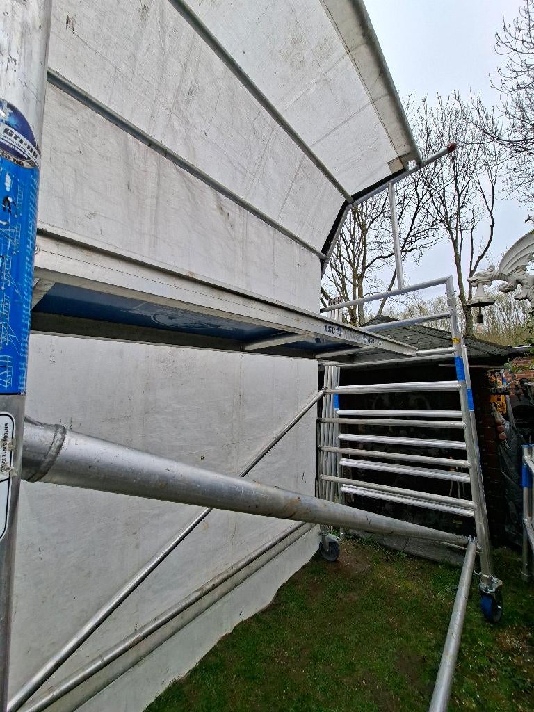 steiger ASC--Met doorwerktent-- werkhoogte ca.14 meter---, Doe-het-zelf en Verbouw, Steigers, Ophalen of Verzenden, Zo goed als nieuw