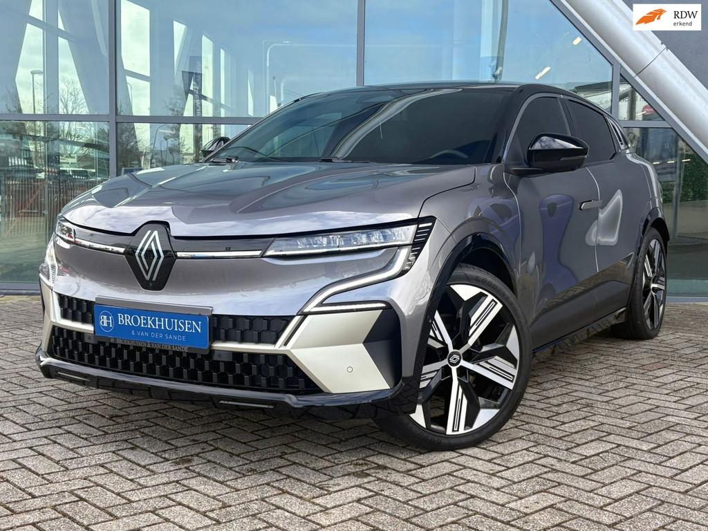 Renault Megane E-Tech Comfort range iconic 60 kWh 218pk Stoe, Gebruikt, Zwart, Adaptive Cruise Control, 1619 kg