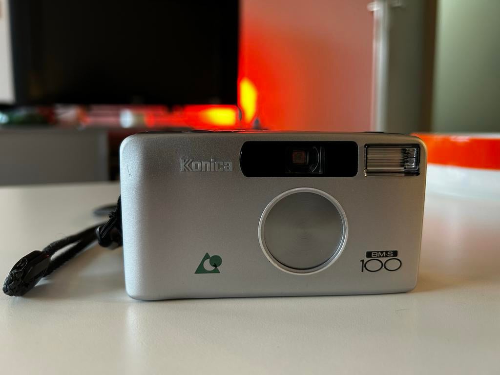 Konica BM-S 100 camera, Audio, Tv en Foto, Fotocamera's Analoog, Verzenden, Gebruikt, Compact, Konica