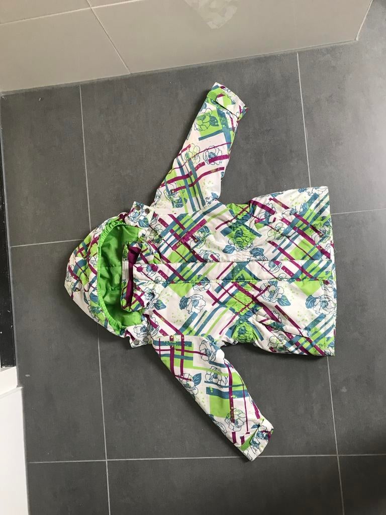 Leuke skijas/winterjas maat 110 te koop, Ophalen of Verzenden