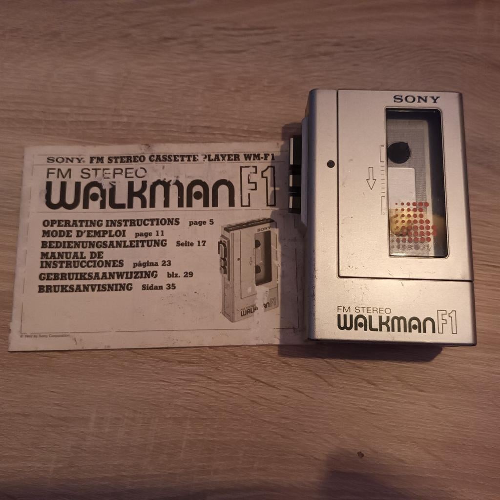 Zeldzame Sony WM-F1 Walkman (First Radio, Ophalen of Verzenden, Walkman