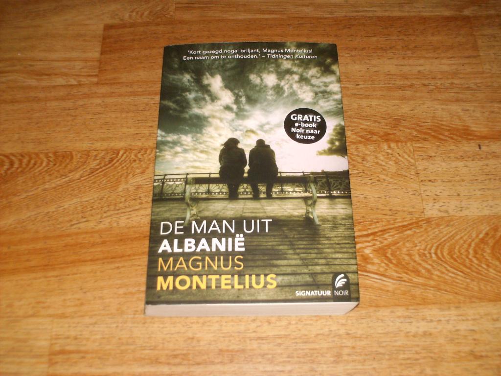 De man uit Albanie, Boeken, Ophalen of Verzenden, Gelezen, Magnus montelius