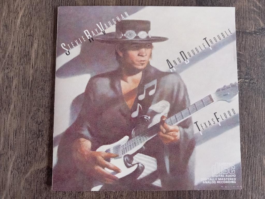 CD  Stevie Ray Vaughan - Texas flood (1983)  **VERZ/OPH**, Ophalen, Zo goed als nieuw, Overige genres