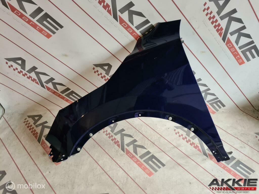 Spatbord links Nissan Qashqai II ('14-'19), Gebruikt, Ophalen of Verzenden, Nissan, Nissan