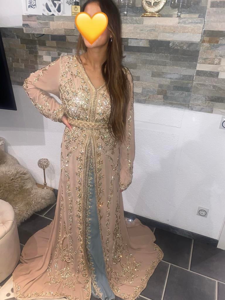 TE HUUR – ZEER EXCLUSIEVE Marokkaanse Takchita / Caftan, Blauw, Maat 42/44 (L), Ophalen of Verzenden, Zo goed als nieuw