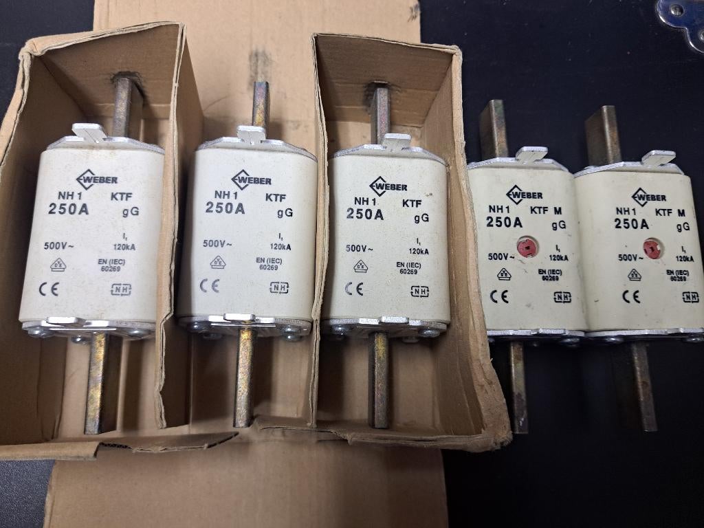 MESPATROON, Doe-het-zelf en Verbouw, Elektra en Kabels, Ophalen, Zo goed als nieuw, Overige typen