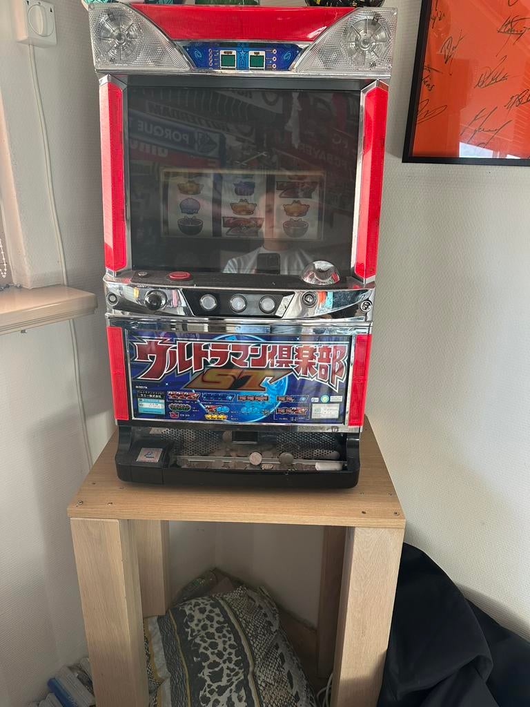 Slotmachine/gokautomaat, Verzamelen, Automaten | Gokkasten en Fruitautomaten, Overige munten, Ophalen, Nieuw, Met sleutels