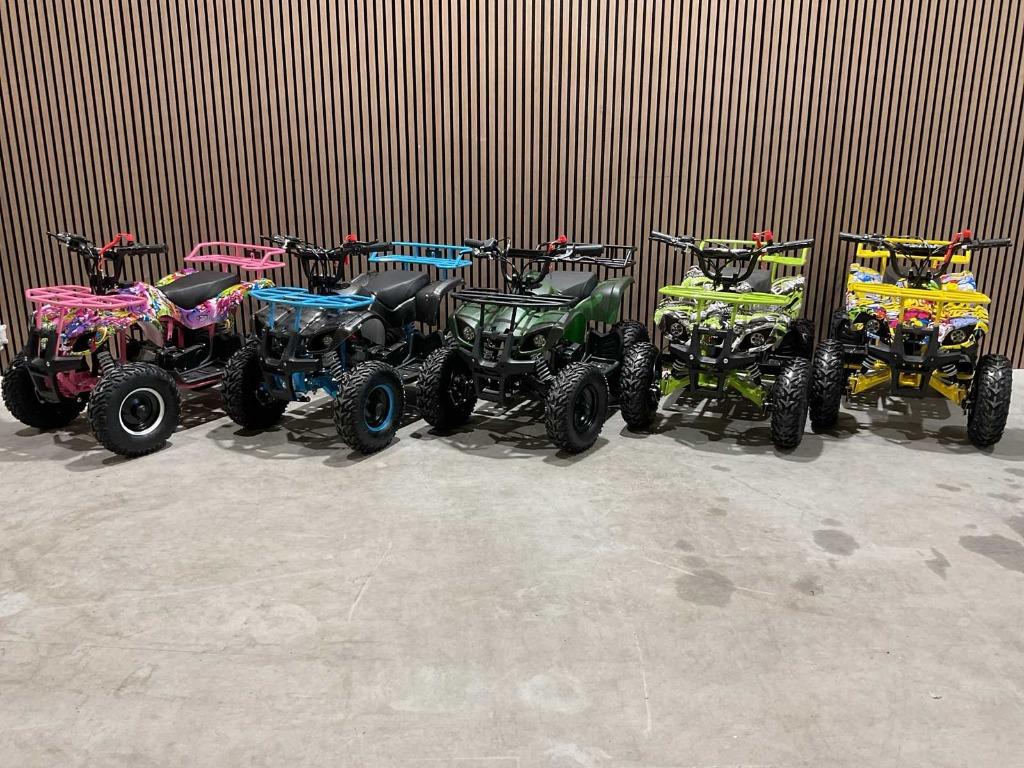 2025 Ultra Motocross Met rekje ATX 49 Quad, Motoren