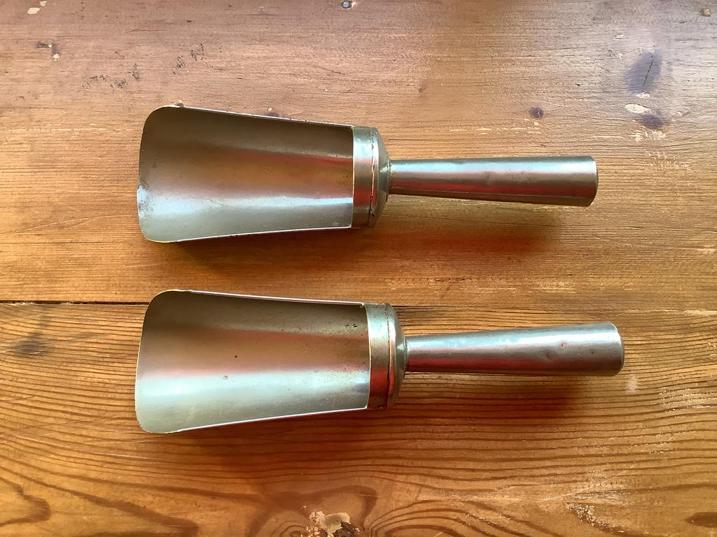 2 Vintage Kruideniersscheppen of grutters / meel scheppen, Ophalen of Verzenden