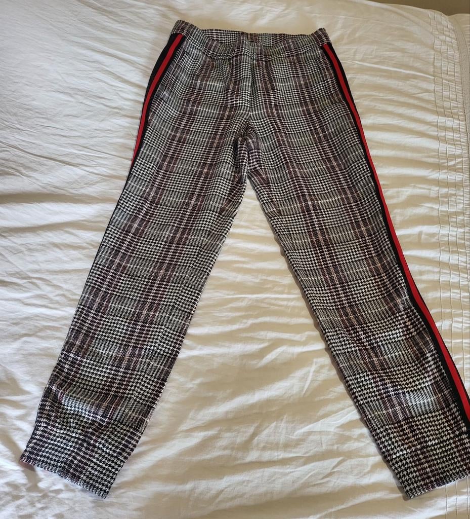 Marc Aurel geruite broek met rode bies - Zo goed als nieuw!, Maat 38/40 (M), Marc Aurel, Zwart, Ophalen of Verzenden
