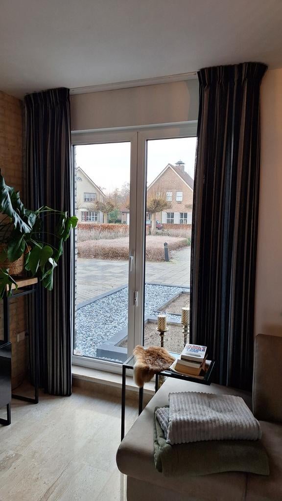 Mooie gordijnen inbetween grijs zwart strepen glitter, 200 cm of meer, Grijs, Ophalen of Verzenden, Zo goed als nieuw