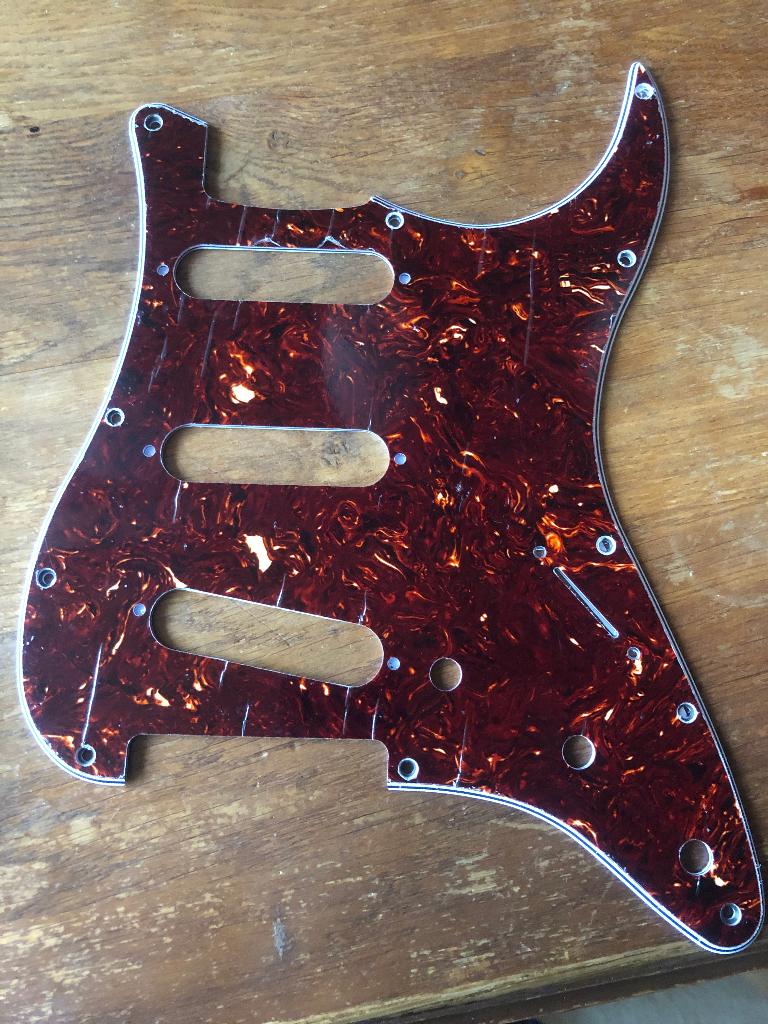 Te Koop: Pearl-red gitaar slagplaat, Muziek en Instrumenten, Ophalen of Verzenden, Elektrische gitaar