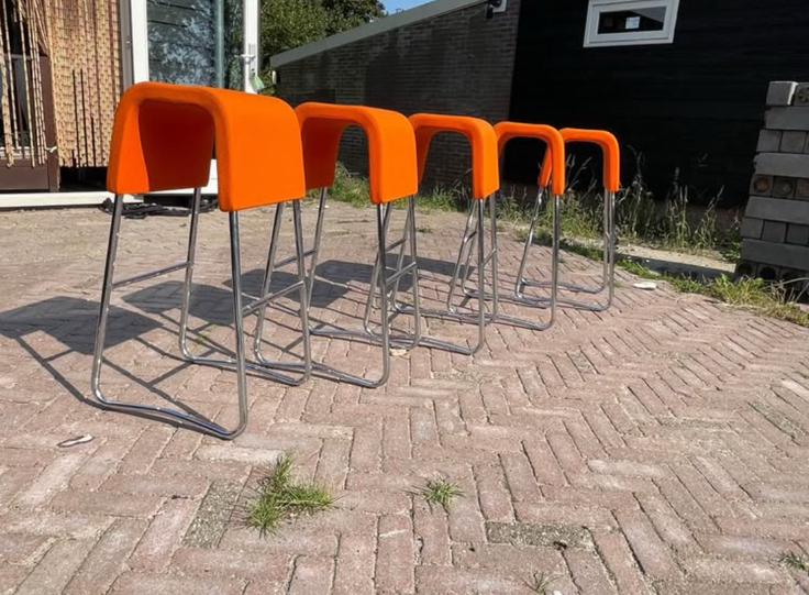 Design krukken  Oranje, Ophalen of Verzenden, 90 cm of meer, Metaal, Gebruikt