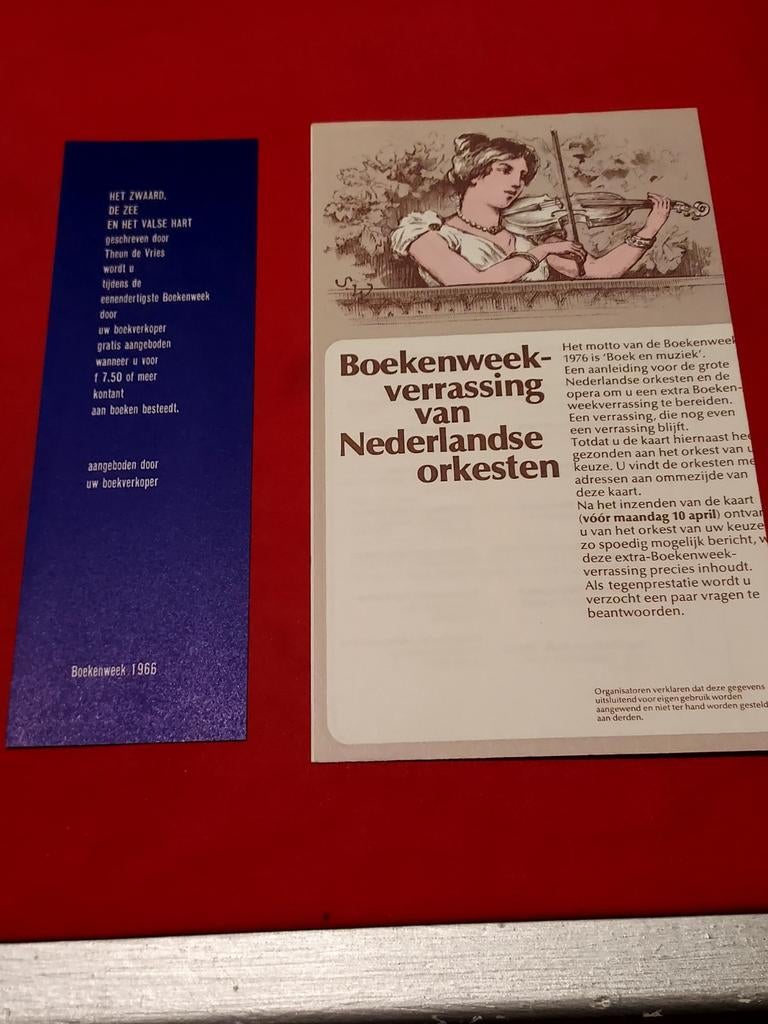 2 inlegvellen Boekenweek 1966 en 1976., Ophalen of Verzenden, Zo goed als nieuw