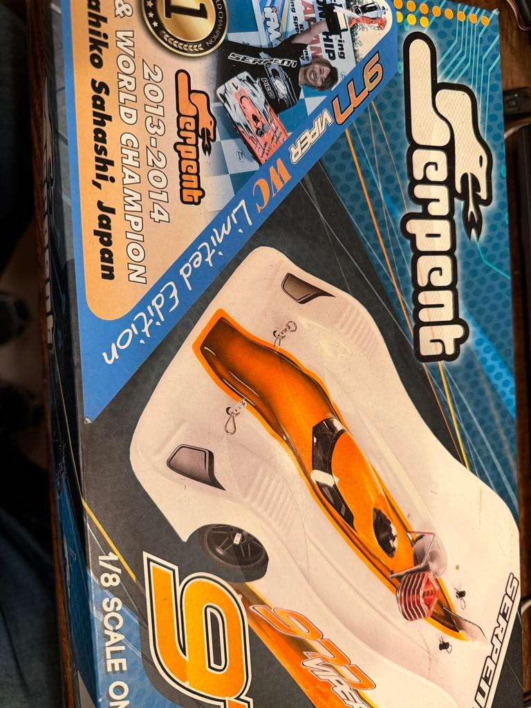 Serpent 977 wold chapoion doos plus boekje nu 19,95, Rc, Rc, Ophalen of Verzenden, Zo goed als nieuw