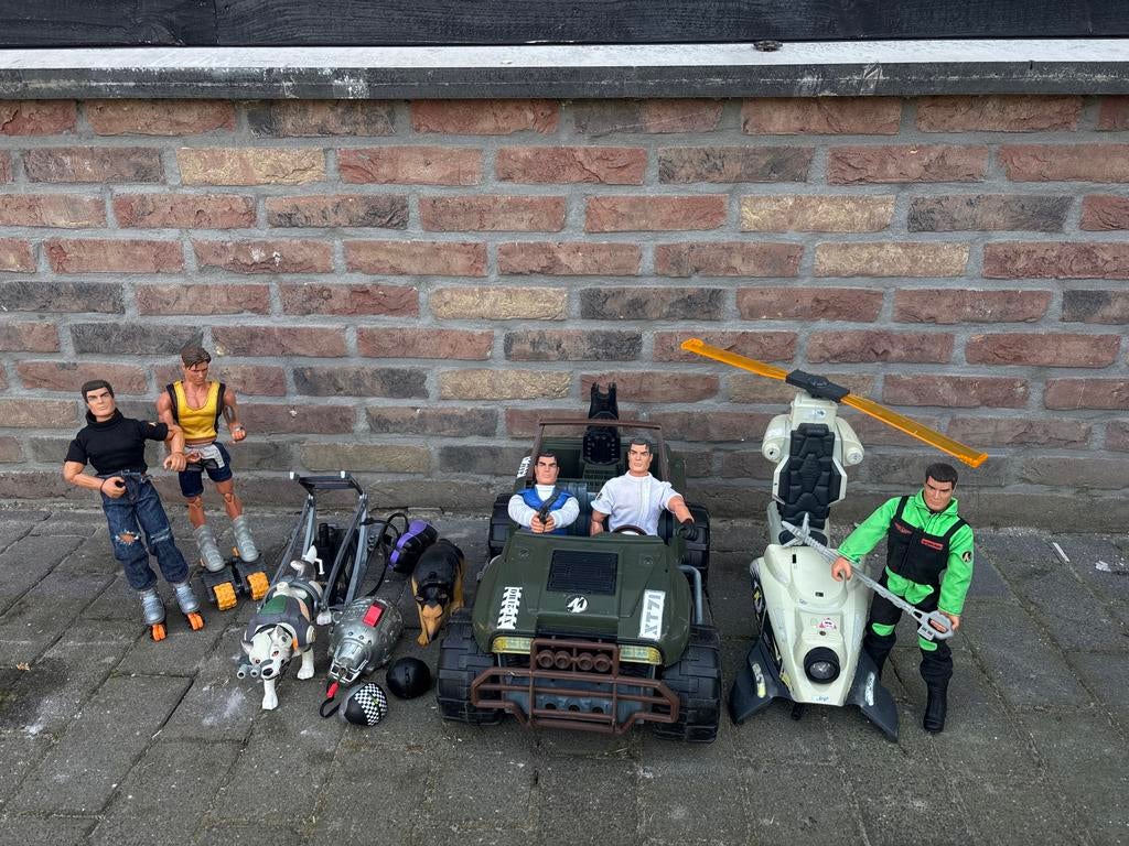 Grote Action Man set: poppen, voertuigen en accessoires, Ophalen, Gebruikt