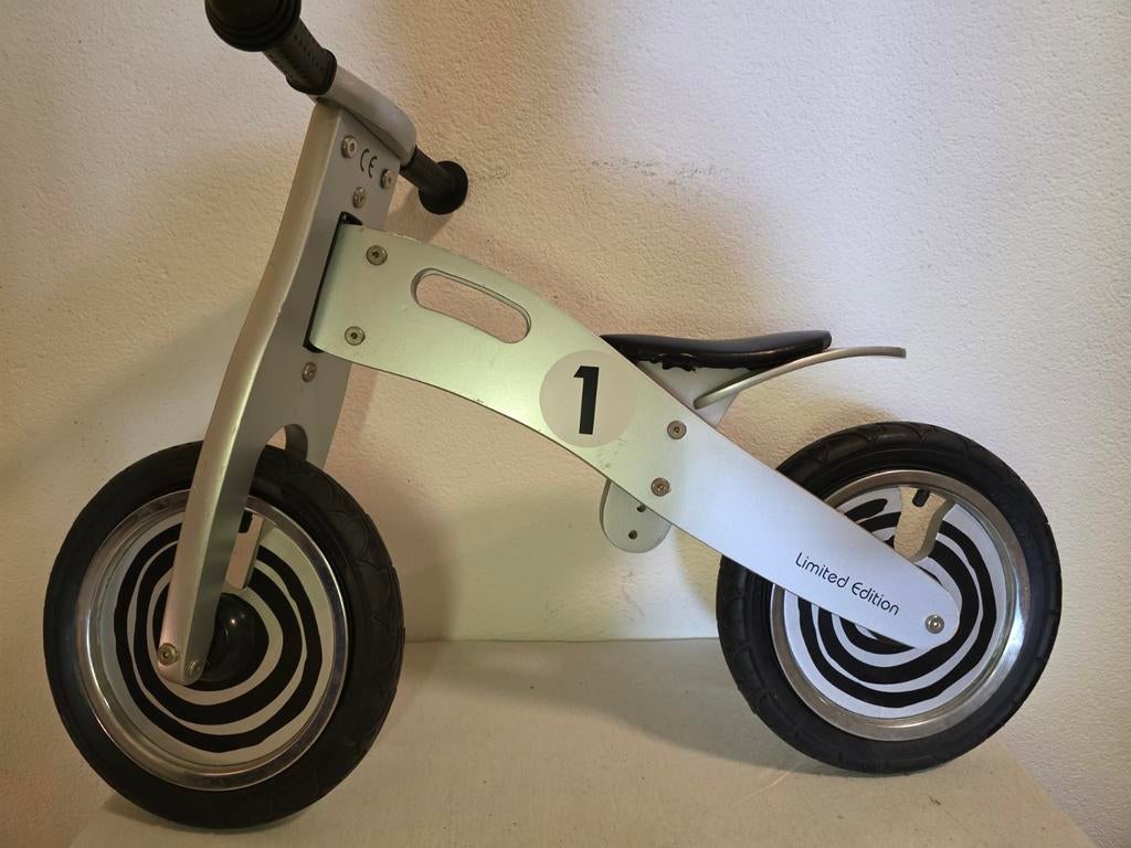 Loopfiets Tweewieler Zilver 2+, Kinderen en Baby's, Speelgoed | Buiten | Voertuigen en Loopfietsen, Ophalen, Nieuw, Loopfiets