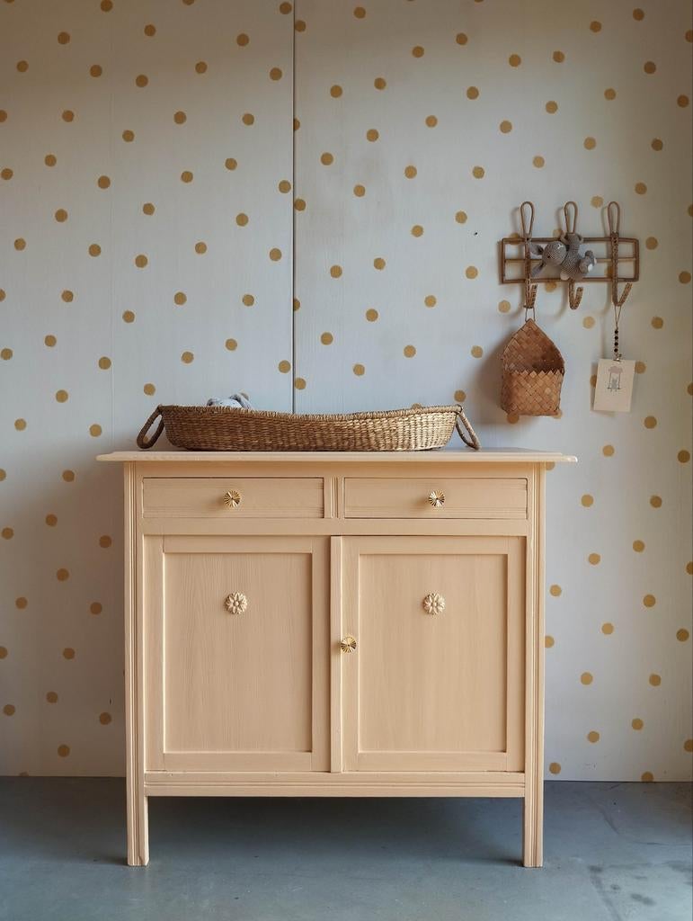 Vintage dressoir / Art Deco / hippe kleur /bezorgen mogelijk, Huis en Inrichting, Kasten | Dressoirs, 100 tot 150 cm, 25 tot 50 cm