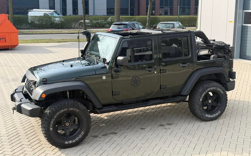 JEEP WRANGLER JK 3.8 V6 SAHARA 200PK SOFTTOP BJ2011‼️, Stof, Bedrijf, Handgeschakeld, Vierwielaandrijving