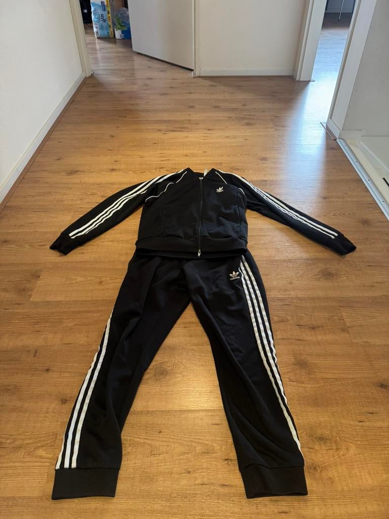 Adidas trainingspak maat M, Verzenden, Gedragen, Maat 38/40 (M), Zwart