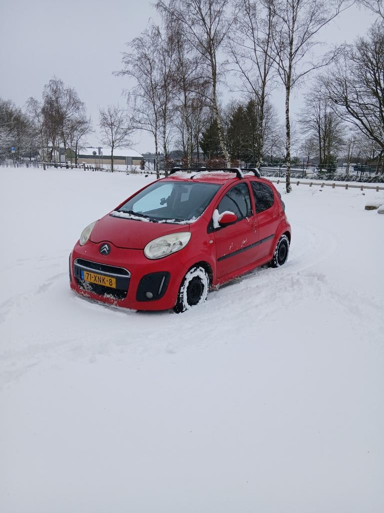 Citroën C1 1.0i 68PK 5D 2012 Rood, Voorwielaandrijving, Euro 5, Stof, USB