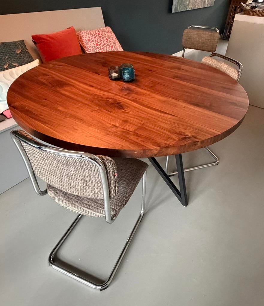 Ronde notenhouten eettafel met vlinderpoot van Table du sud, Ophalen, Gebruikt, Rond, 100 tot 150 cm