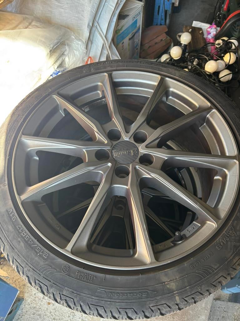 Advanti Racing 17 inch velgen + winterbanden, Auto-onderdelen, Banden en Velgen, 215 mm, Velg(en), 17 inch, Winterbanden