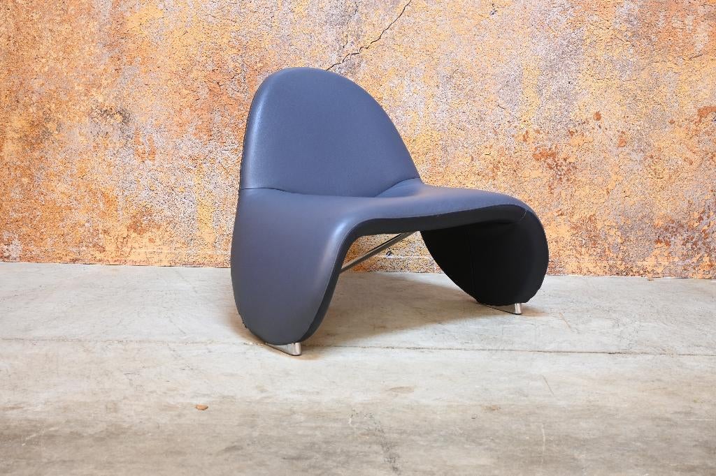 ZGANieuw! blauwe leren Leolux Sella design fauteuil, Leolux, Leolux, 75 tot 100 cm, Ophalen of Verzenden
