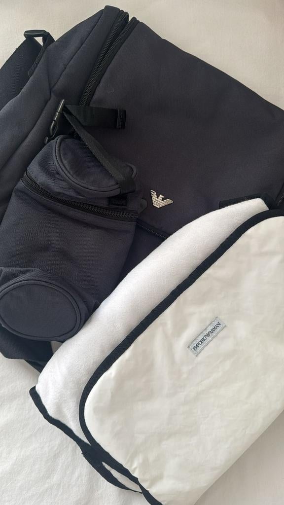 Emporio Armani luiertas met verschoningsmatje, Ophalen of Verzenden, Zo goed als nieuw, Schoudertas