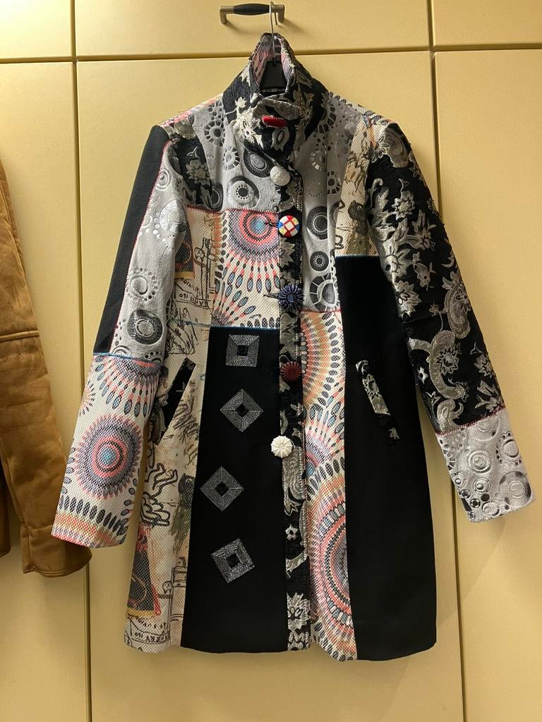 Half lang jas Natura maat L, Kleding | Dames, Jassen | Zomer, Ophalen, Zo goed als nieuw, Zwart