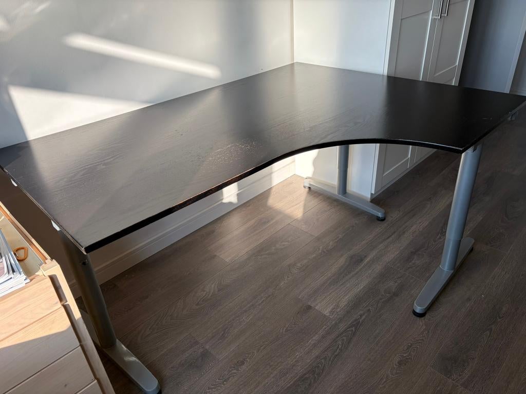 IKEA GALANT hoekbureau – Gratis, Ophalen, In hoogte verstelbaar, Gebruikt, Bureau