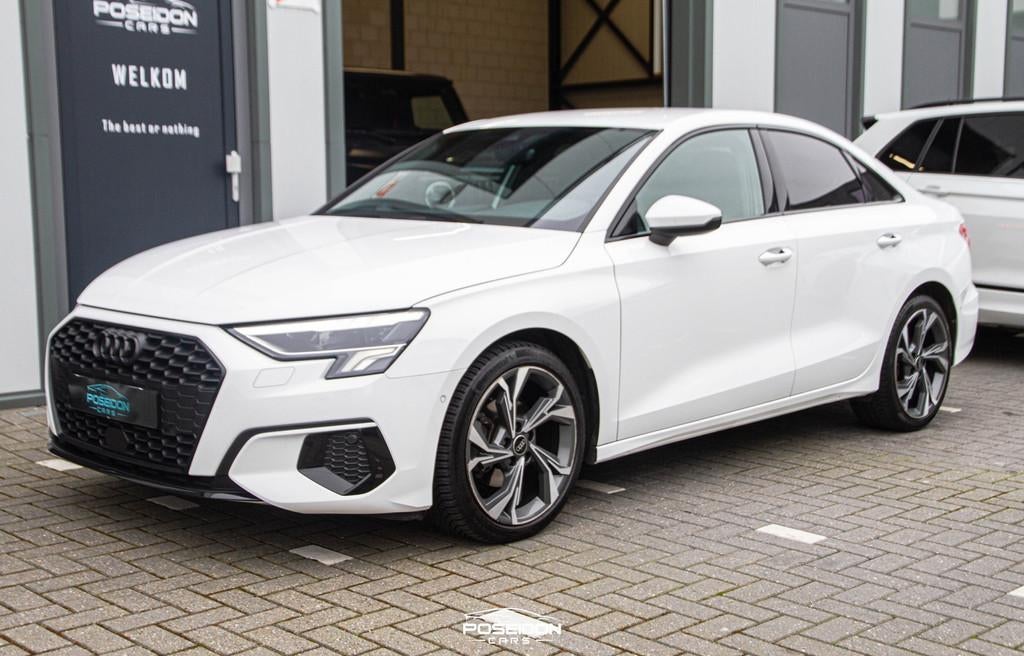 Audi A3 Limousine 35 TDI LED | STOELVERWARMING | CARPLAY, Stof, Gebruikt, 4 cilinders, 150 pk
