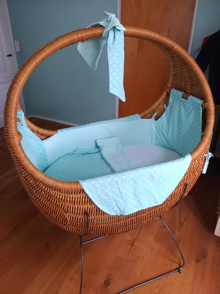 Complete Celine rotan wieg met nieuwe bekleding, Ophalen, Gebruikt, Wieg