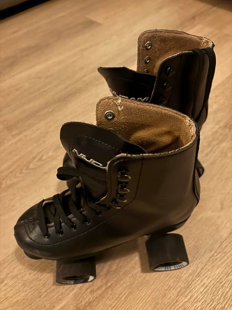 Mooie Nijdam rolschaatsen als nieuw, Ophalen, Zo goed als nieuw, Kinderen