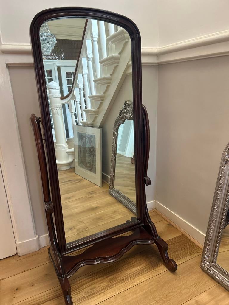 Victoriaanse passpiegel, Ophalen