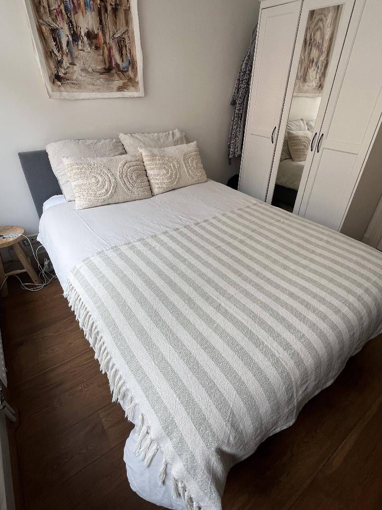 SÄBÖVIK Ikea boxspring, Ophalen, 140 cm, Zo goed als nieuw, Twijfelaar